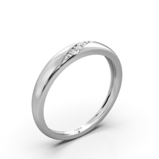 Złoty pierścionek z diamentemi